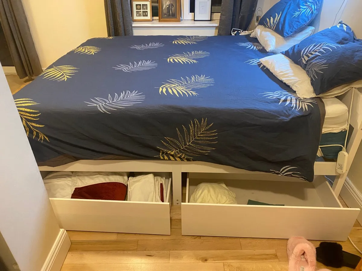 SuperKing 200 x 180 bed complete - Image 1