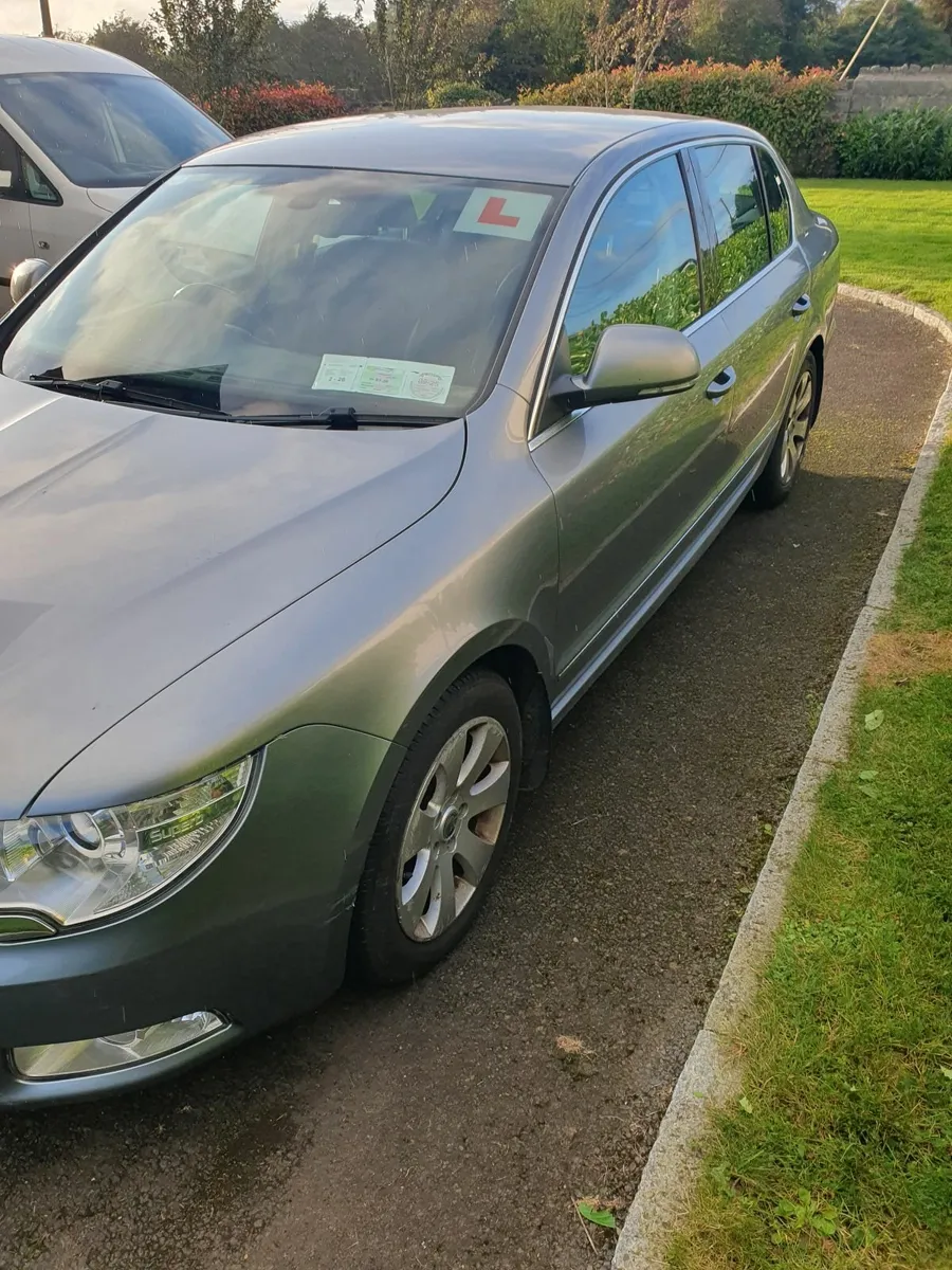 Skoda Superb 2011 - Image 1
