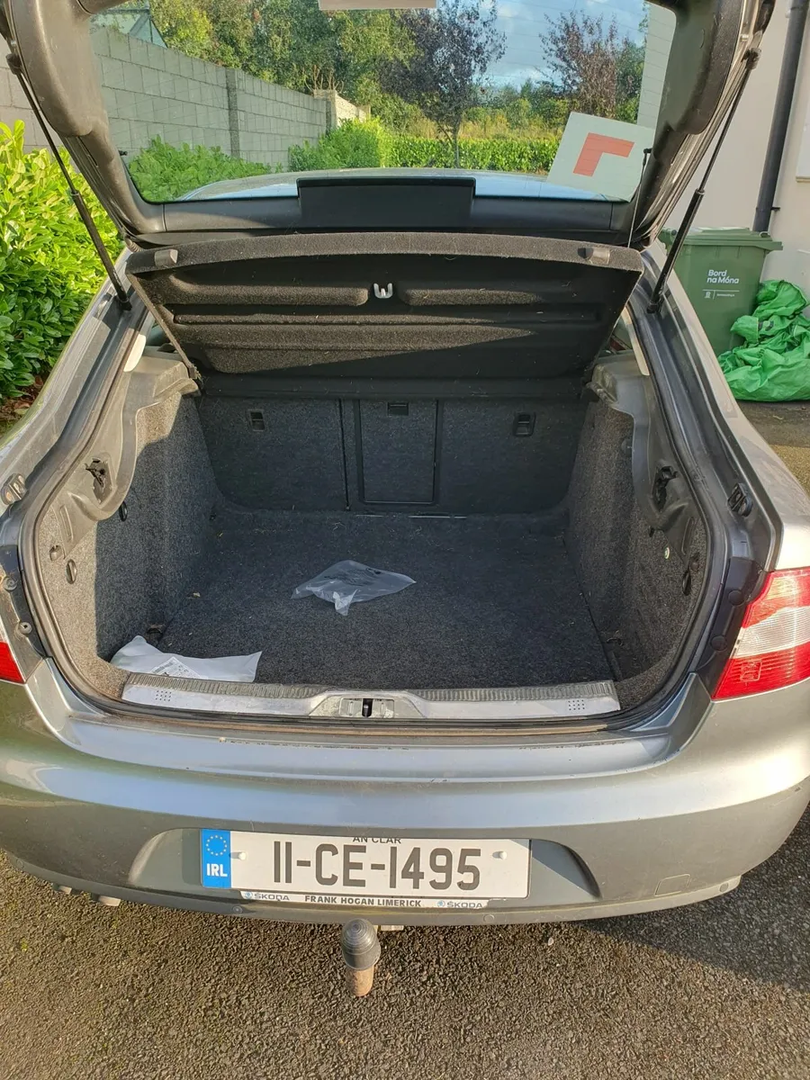 Skoda Superb 2011 - Image 3