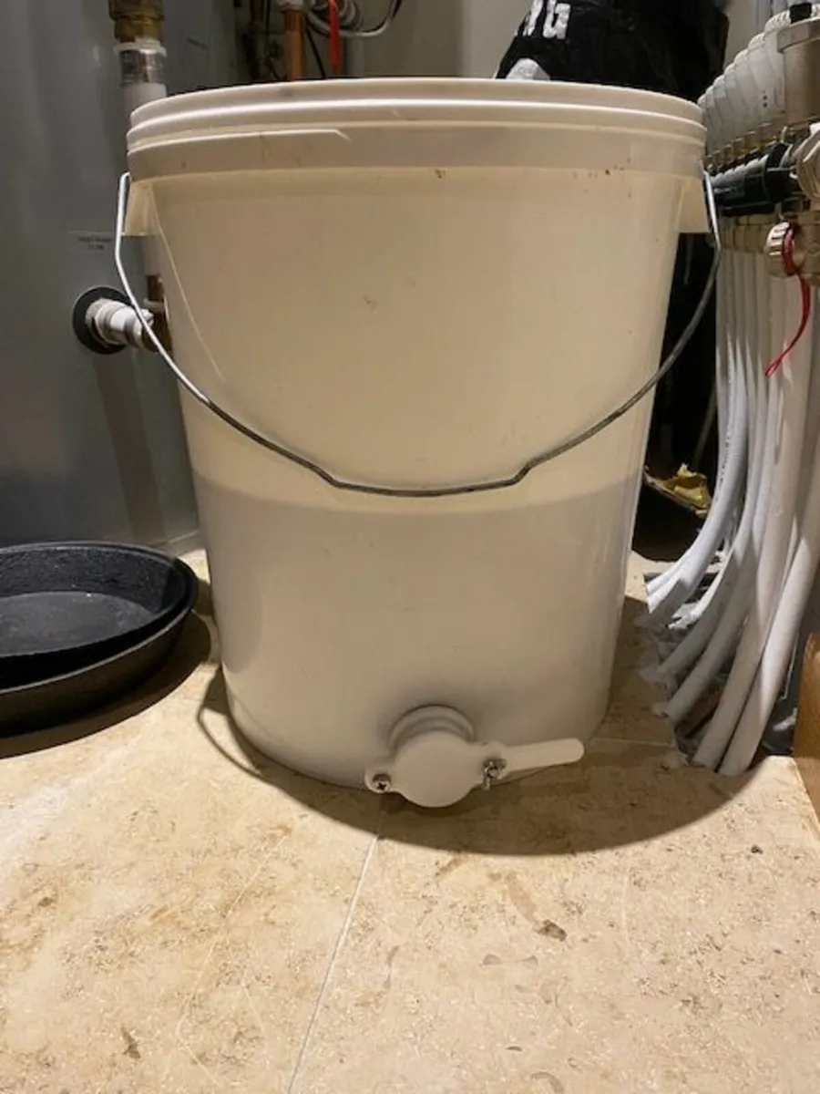 Honey extractor - Image 2