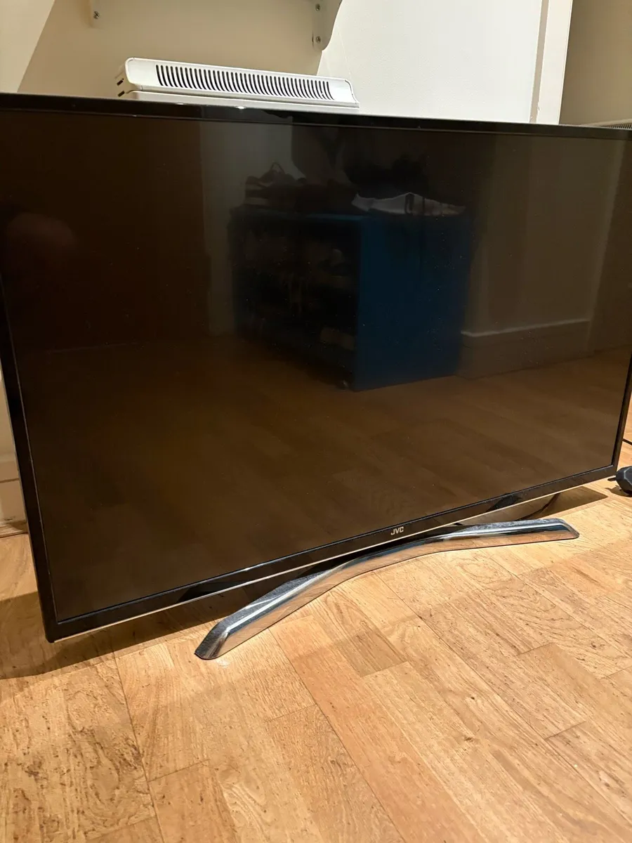 JVC 43" LED Smart Ultra HD TV - Image 2