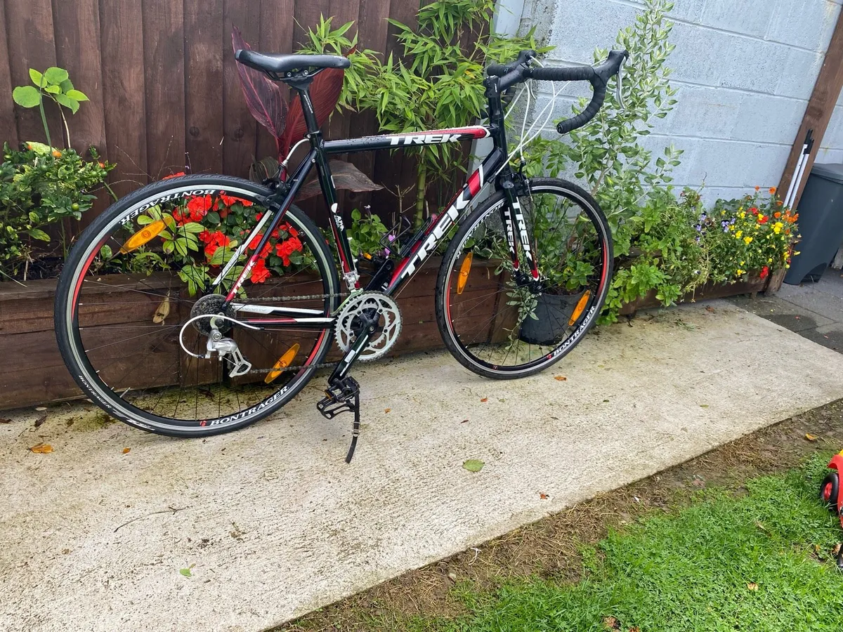 Like new Trek alpha 1.1 56 cm 700x25c wheels - Image 2