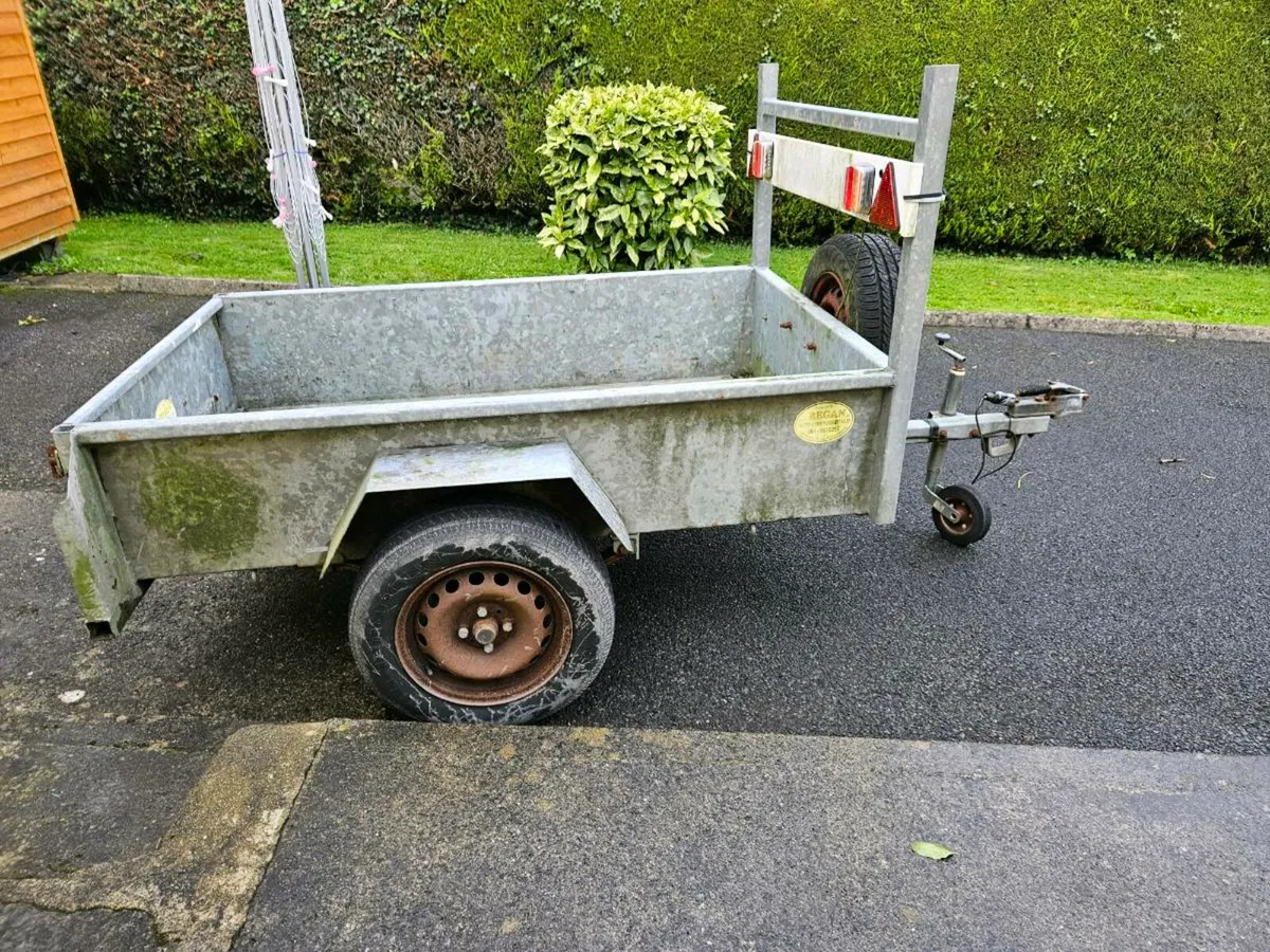 Trailer - Image 2