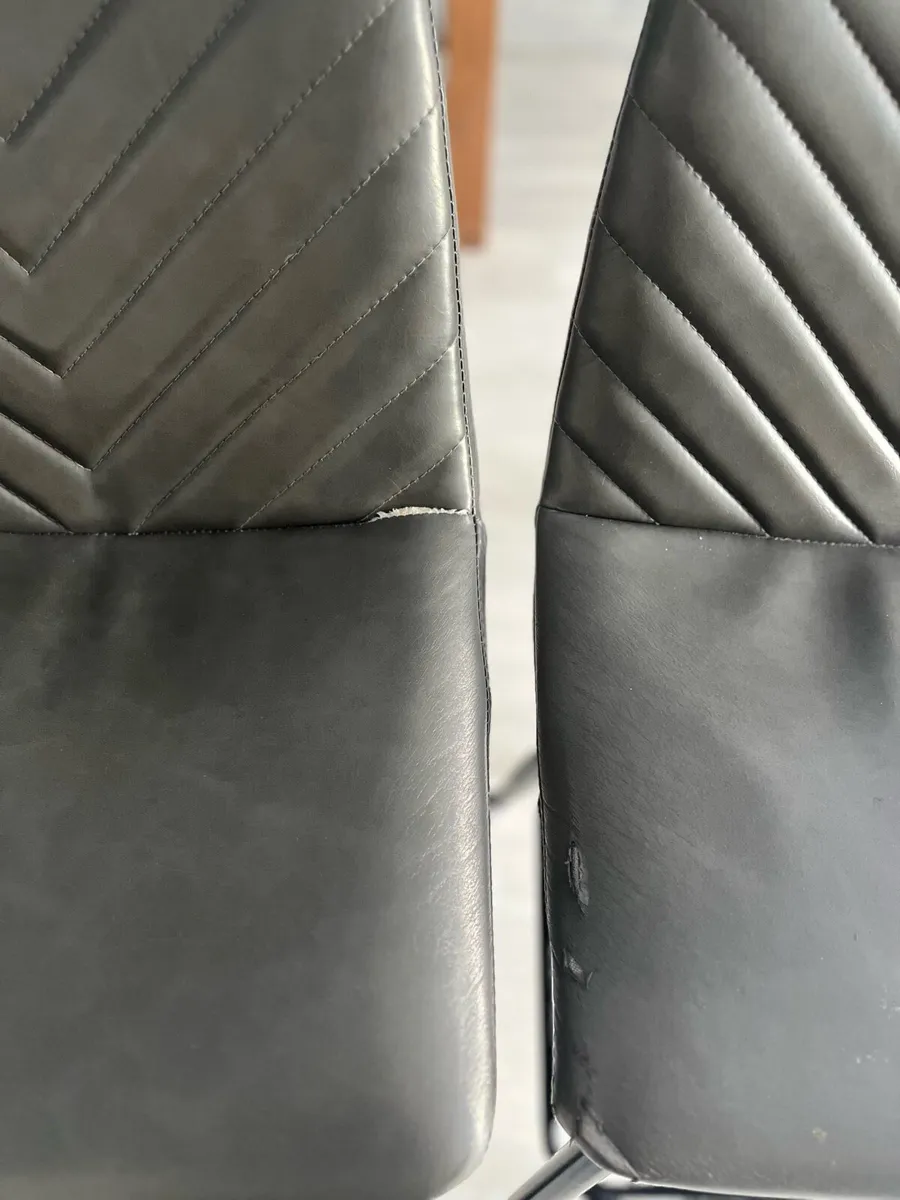 8 High Bar Stools €25 each - Image 2
