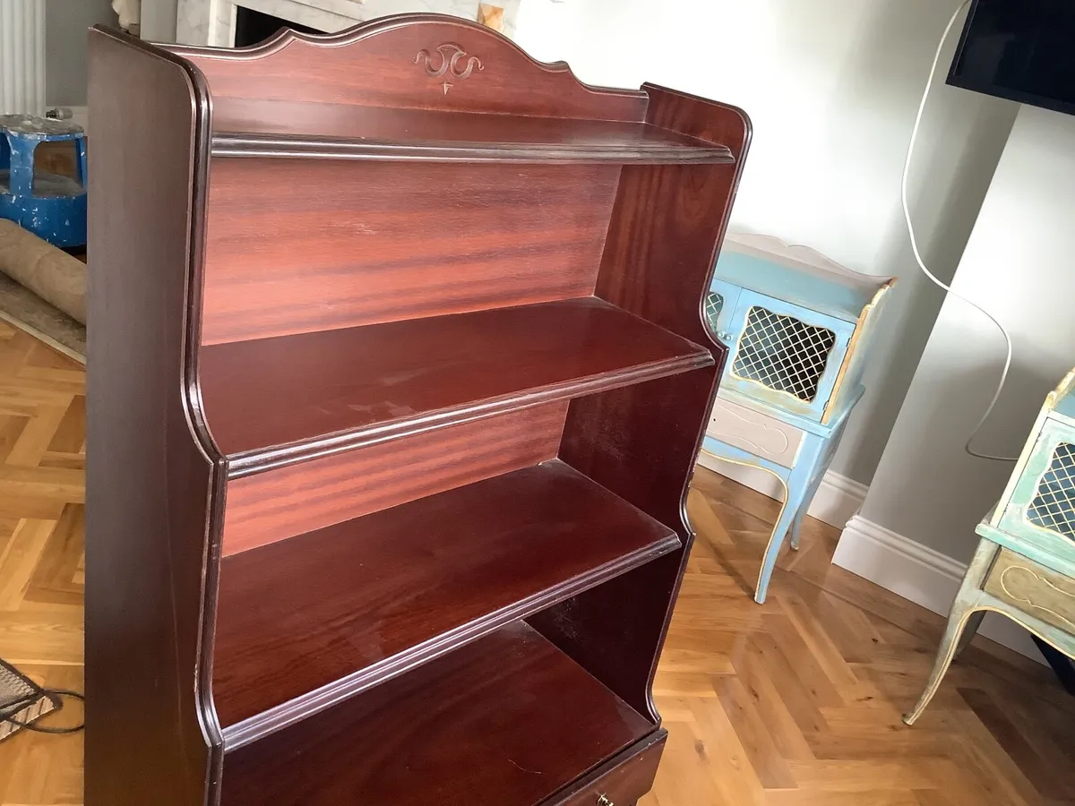 Mahogany Bookcase - Image 1