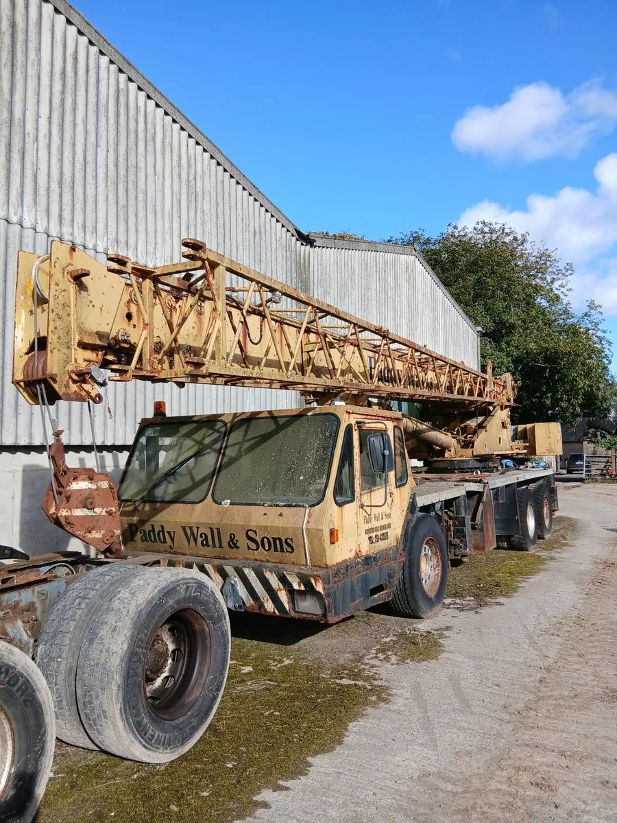 Crane - Image 2