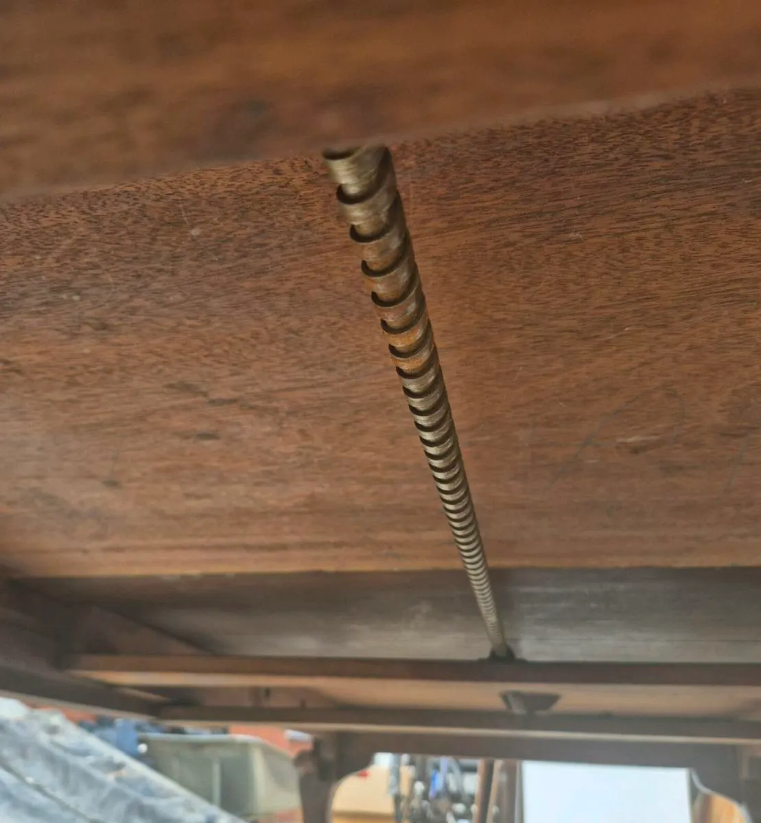 Extendable Antique Table and Chairs - Image 4