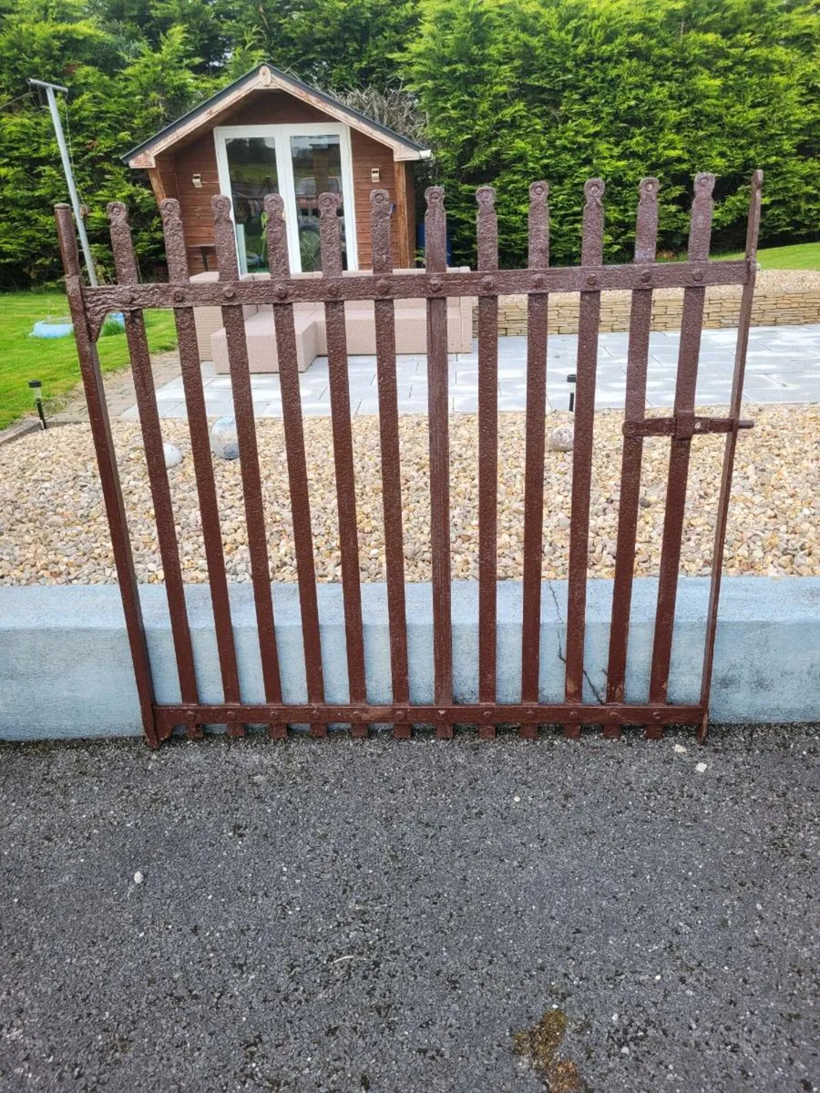 Wrought iron gate - Image 1