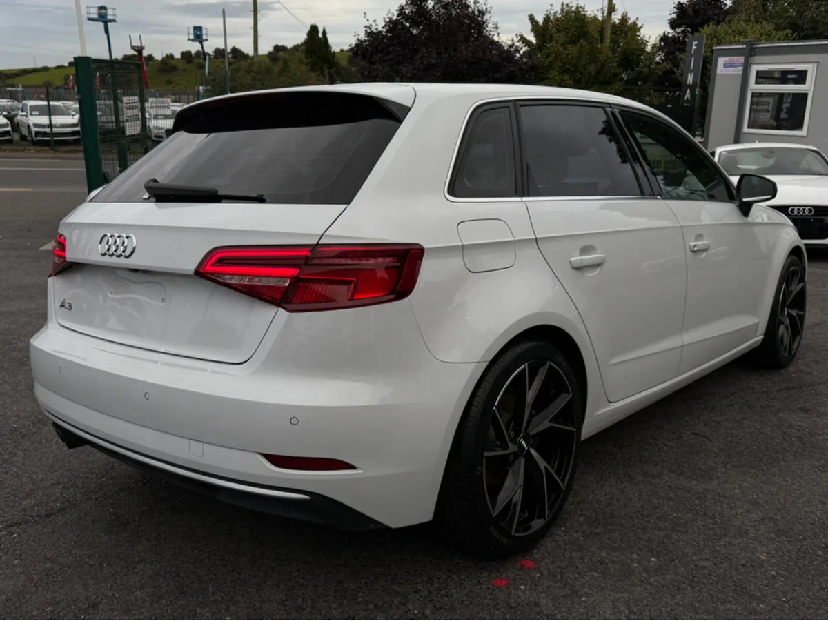 Audi A3 1.4 FULL LEATHER SEATS / VIRTUAL COCKPIT - - Image 3