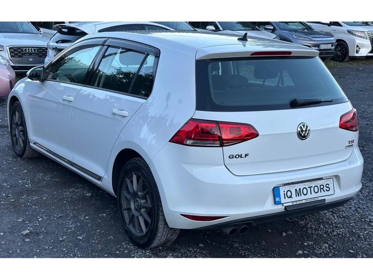 Volkswagen Golf Hi-Line  1.4L  Petrol Automatic (0 - Image 4