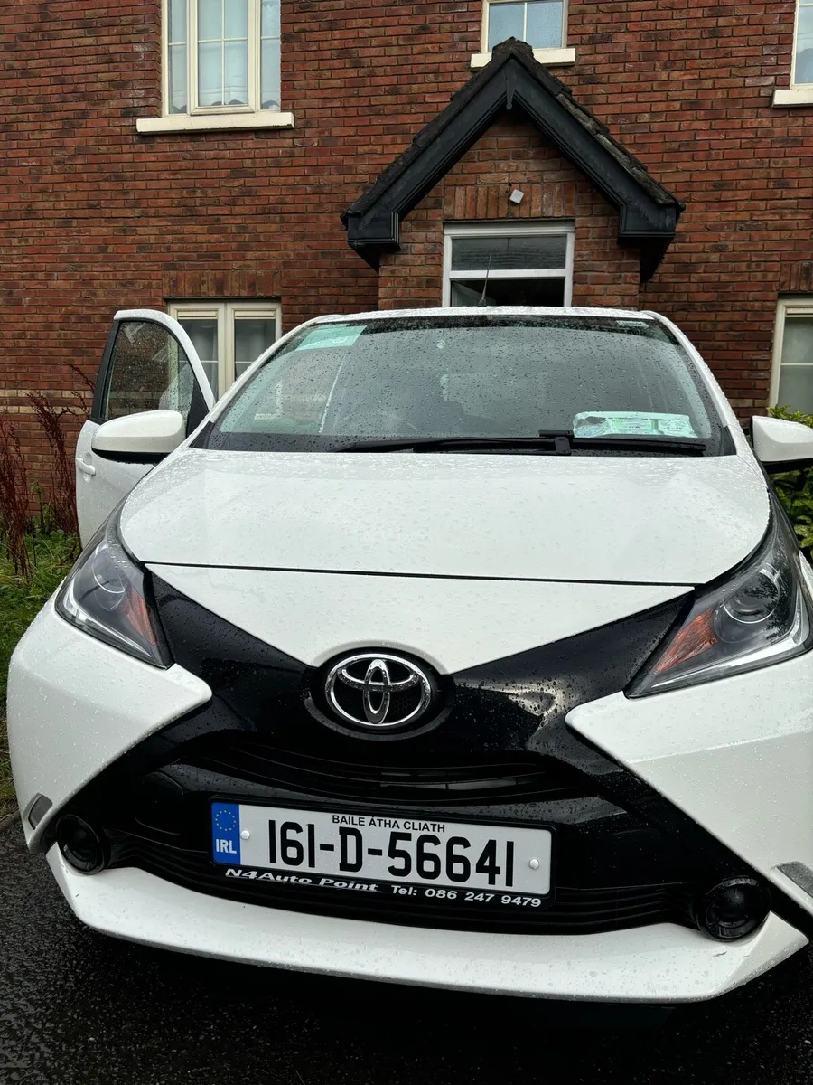 Toyota Aygo (LOW MILEAGE) - Image 1