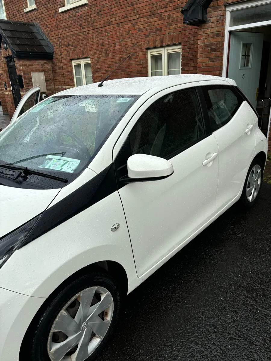 Toyota Aygo (LOW MILEAGE) - Image 2