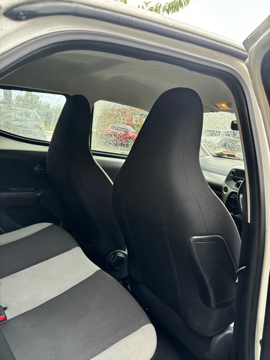 Toyota Aygo (LOW MILEAGE) - Image 4