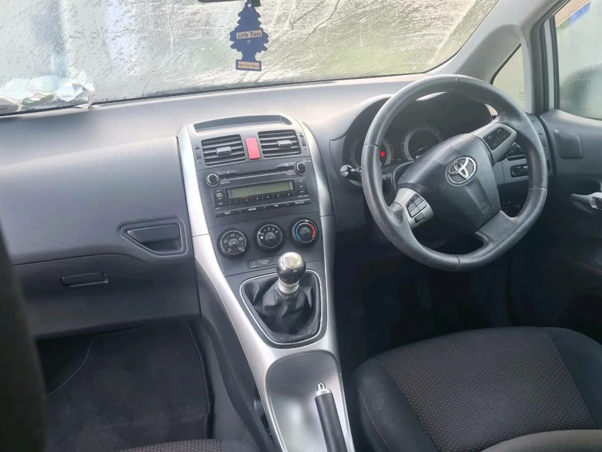 Toyota Auris - Image 3