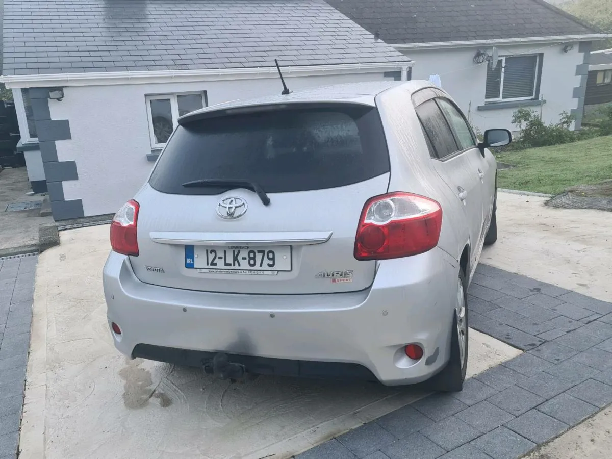 Toyota Auris - Image 1