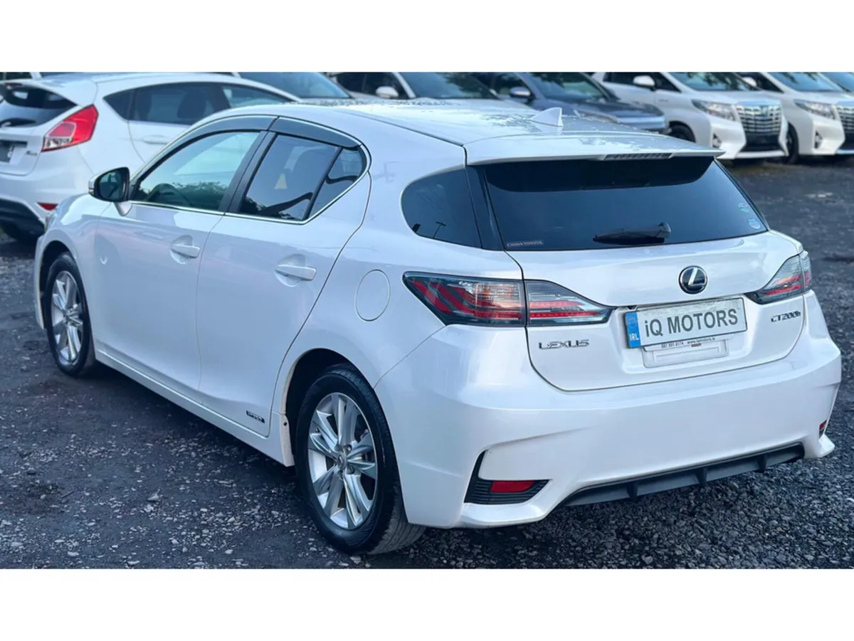Lexus CT Automatic 1.8 Petrol Hybrid (8500) - Image 4