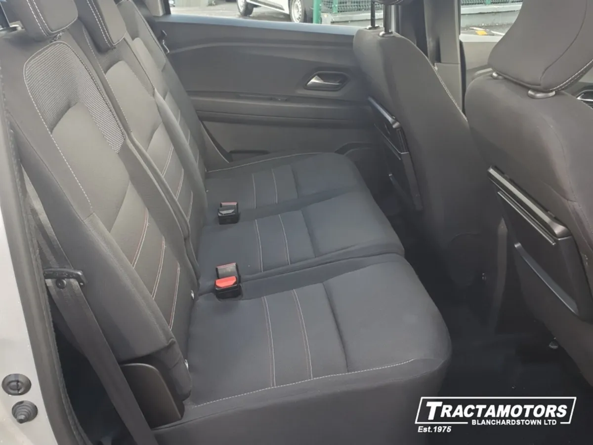 Dacia Jogger EXTREME SE TCE 110 5DR - Image 4