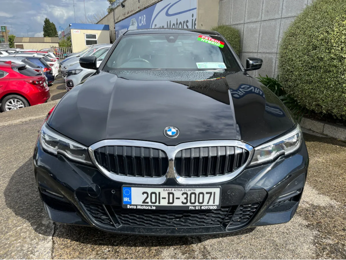 BMW 3-Series 330e M-SPORT AUTO 2.0 PHEV PETROL - Image 2