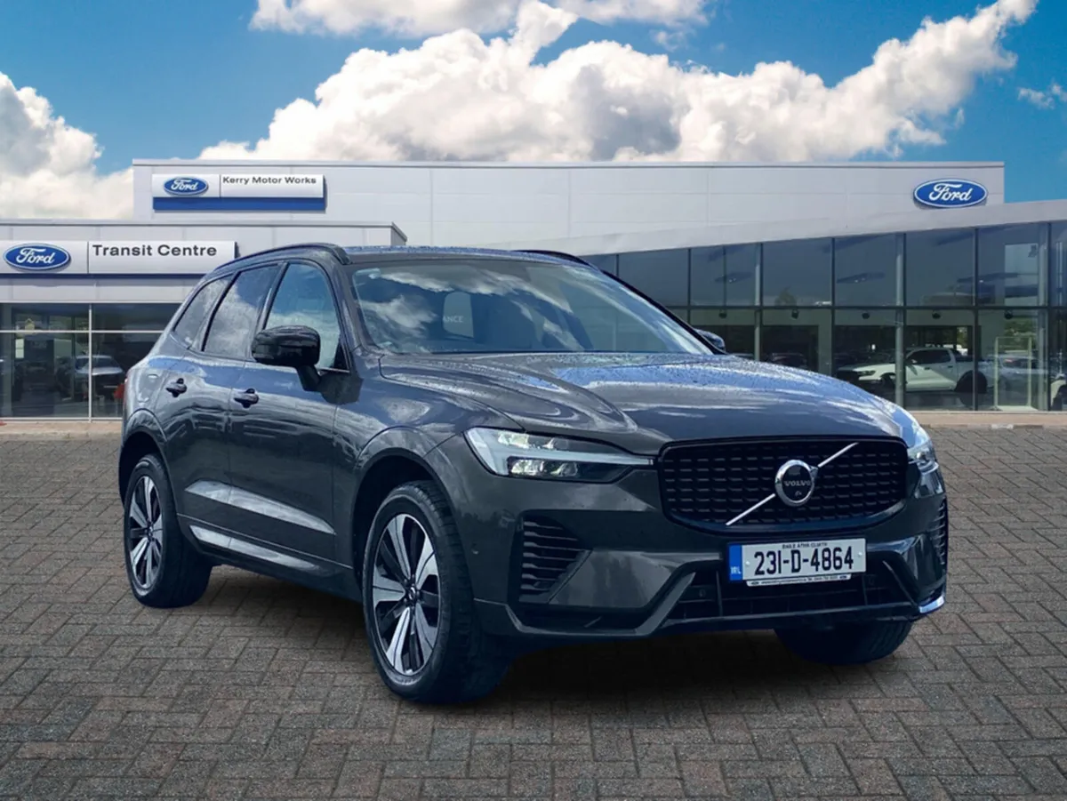 Volvo XC60 T6 PHEV PLUS DARK AWD 350 BHP..Pan Roof - Image 1
