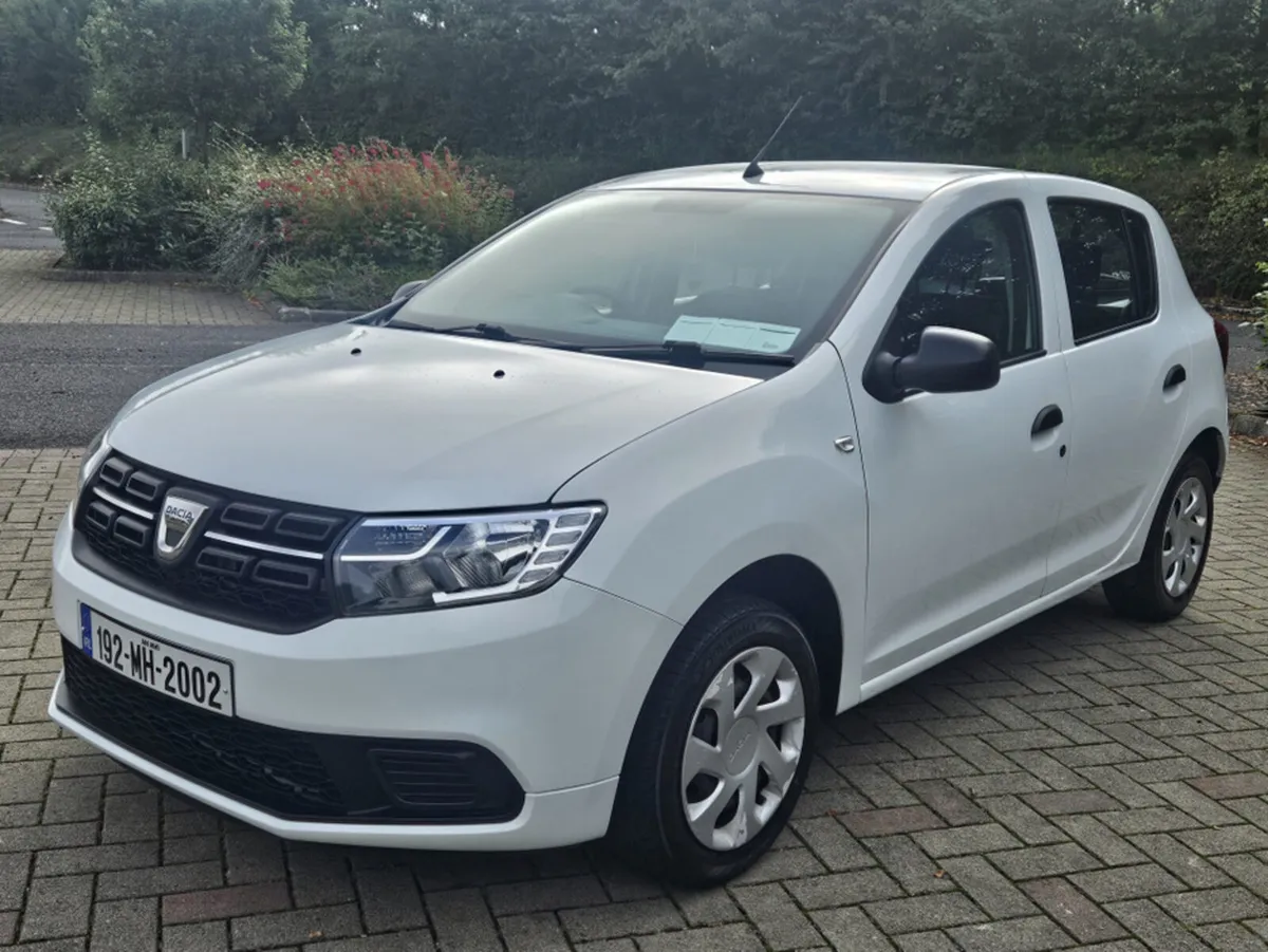 Dacia Sandero 1.0 PETROL ESSENTIAL MODEL** NEW NCT - Image 3