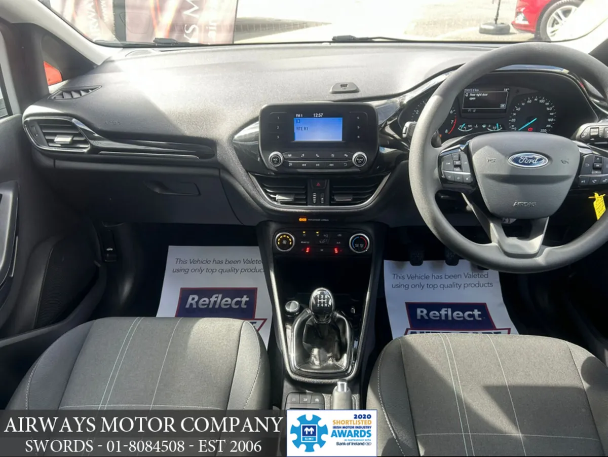 Ford Fiesta 1.1 70PS 5M 4DR ZETEC - Image 3