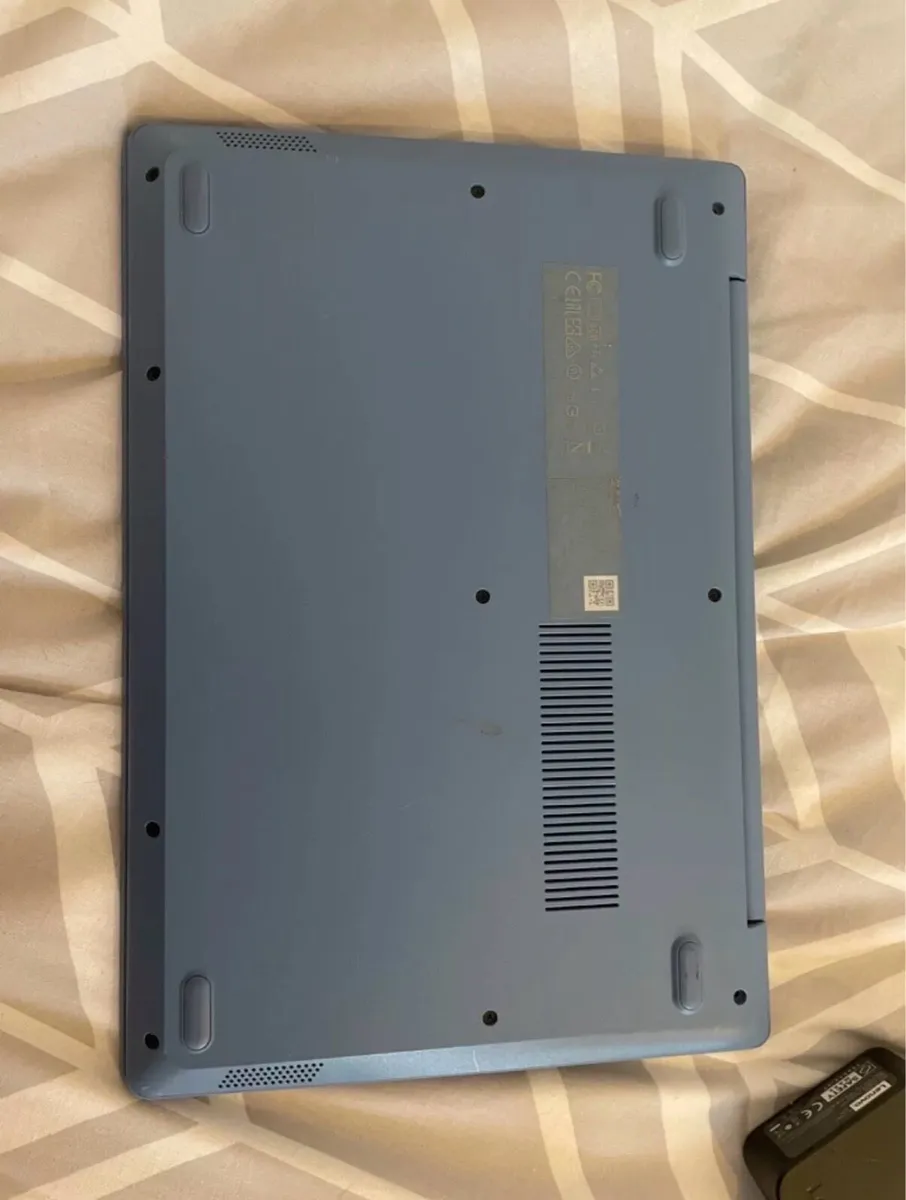 Lenovo IdeaPad 1 14IGL05 4Gb ram and 64Gb ssd - Image 2