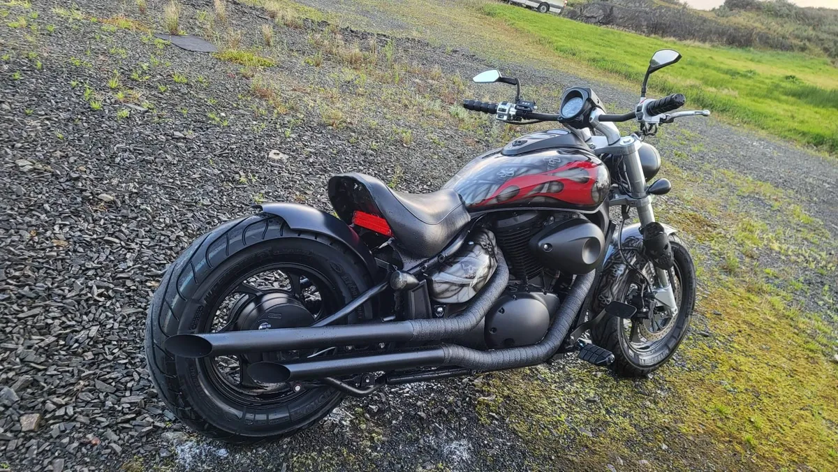 Suzuki Intruder Custom - Image 1