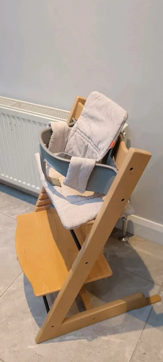 Stokke Tripp Trapp chair with accessories - Image 2