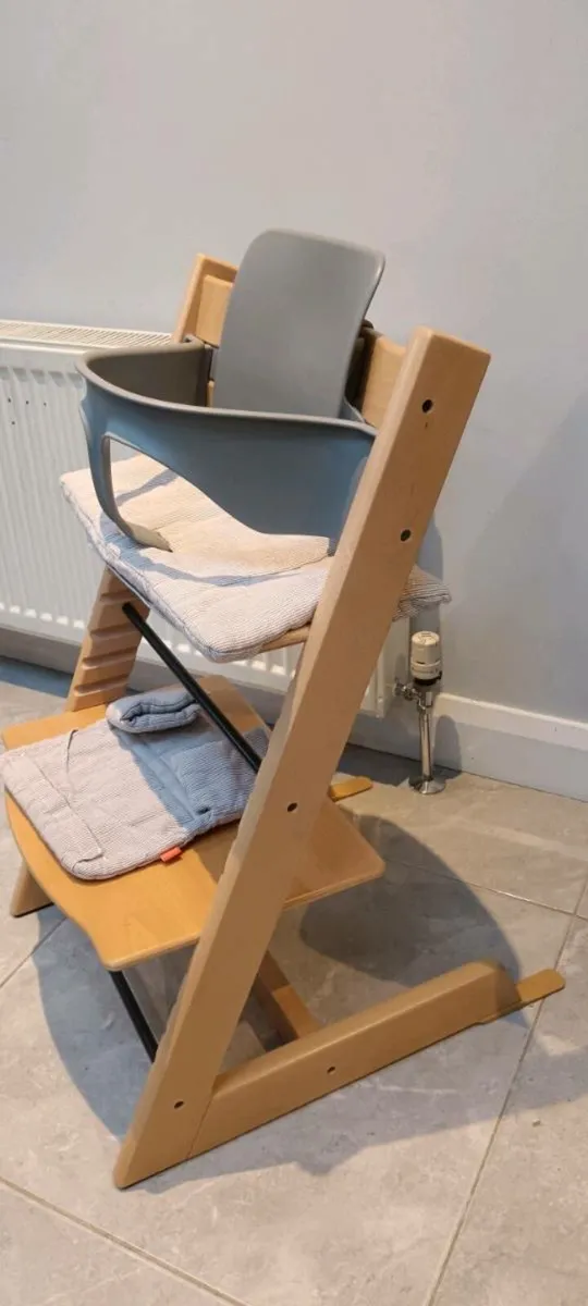 Stokke Tripp Trapp chair with accessories - Image 3