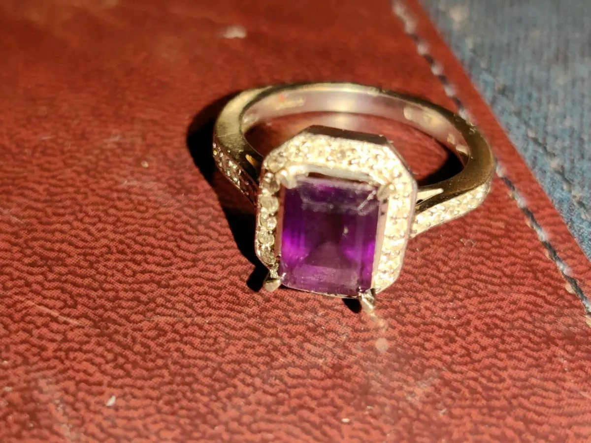 SQUARE DIAMOND AMETHYST, 9CT White Gold New Ring ! - Image 4