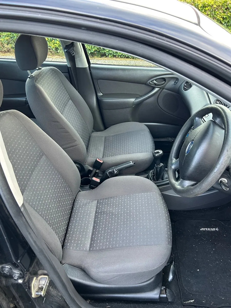 Ford Focus 2004 - Image 4