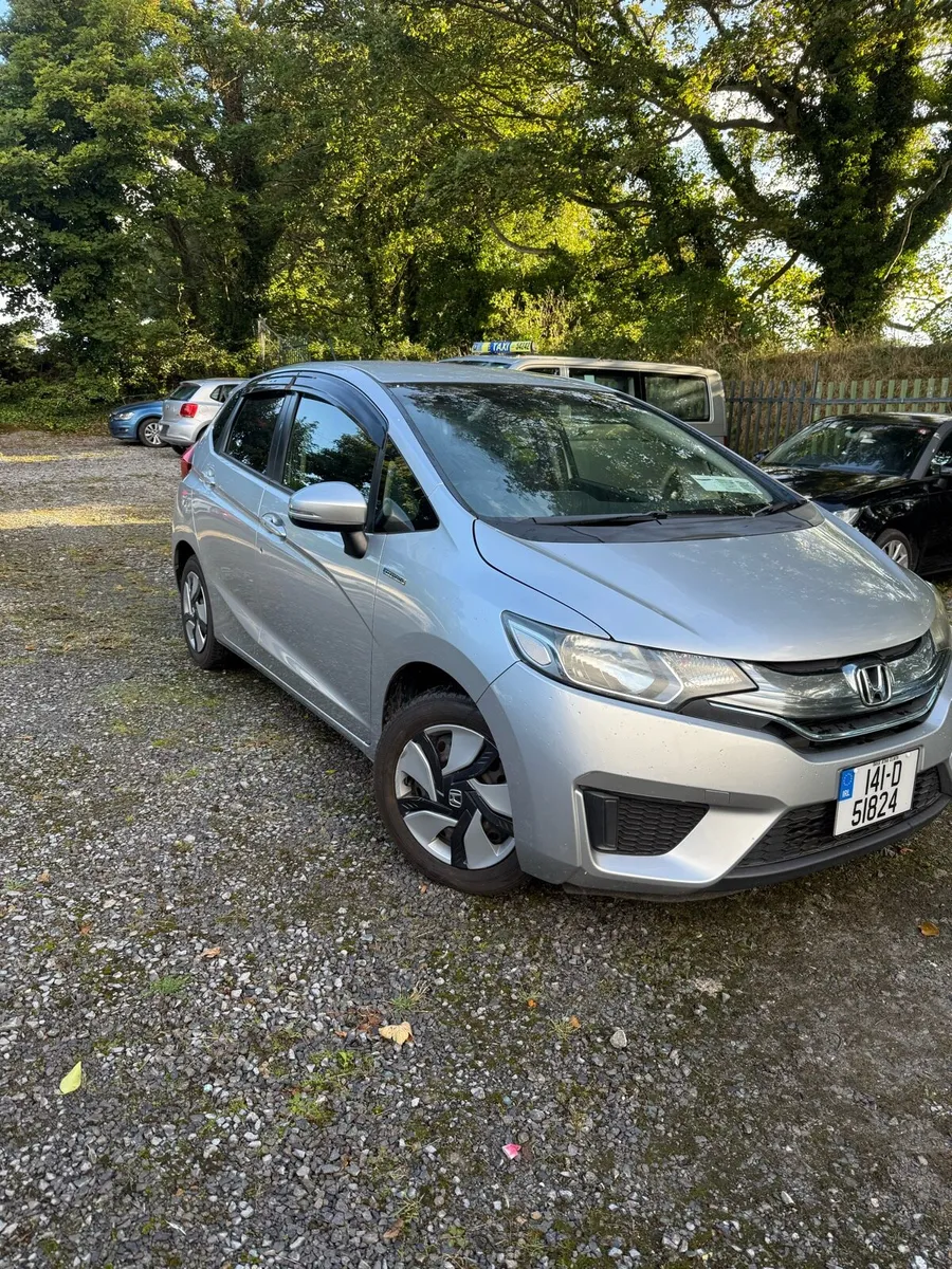 Honda Fit 2014 - Image 2