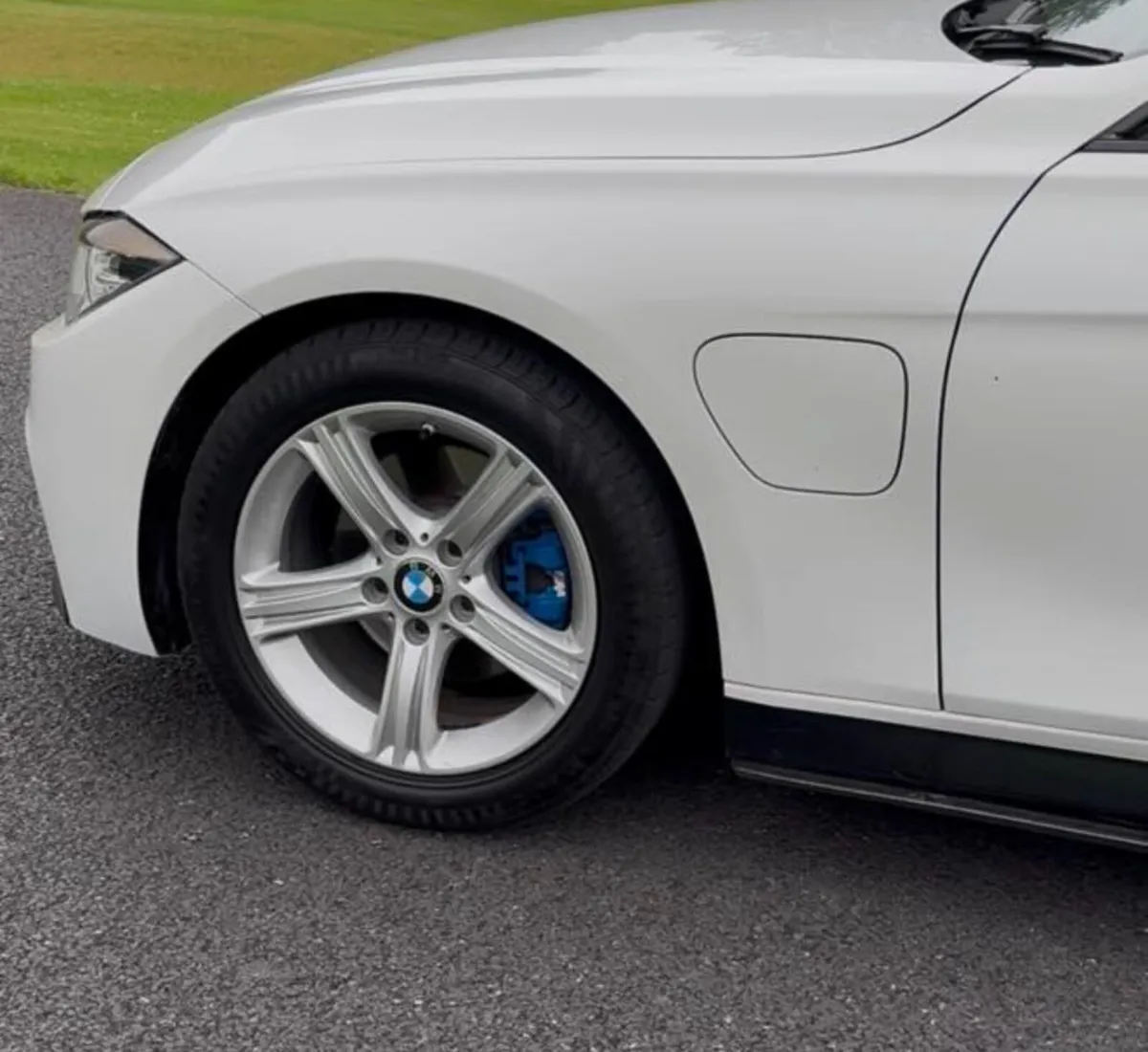 BMW 330e 2016 Immaculate 🚀 - Image 4