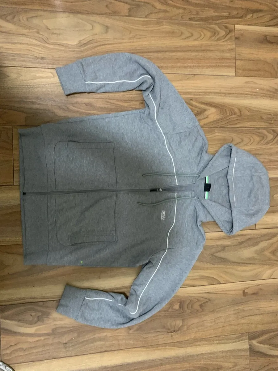 Hugo Boss Men’s grey & white tracksuit hoodie - Image 2