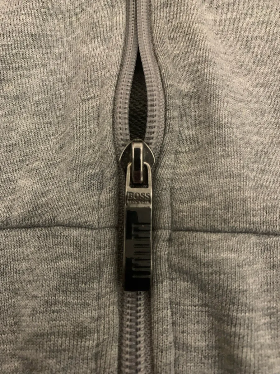 Hugo Boss Men’s grey & white tracksuit hoodie - Image 4