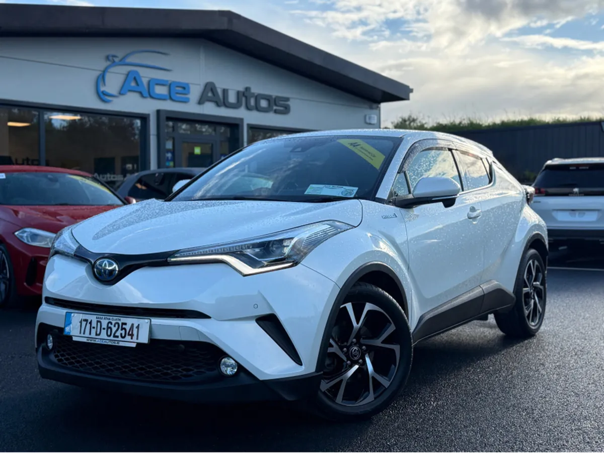 Toyota C-HR LUNA SPORT - 1.8 PETROL HYBRID - AUTO - Image 1
