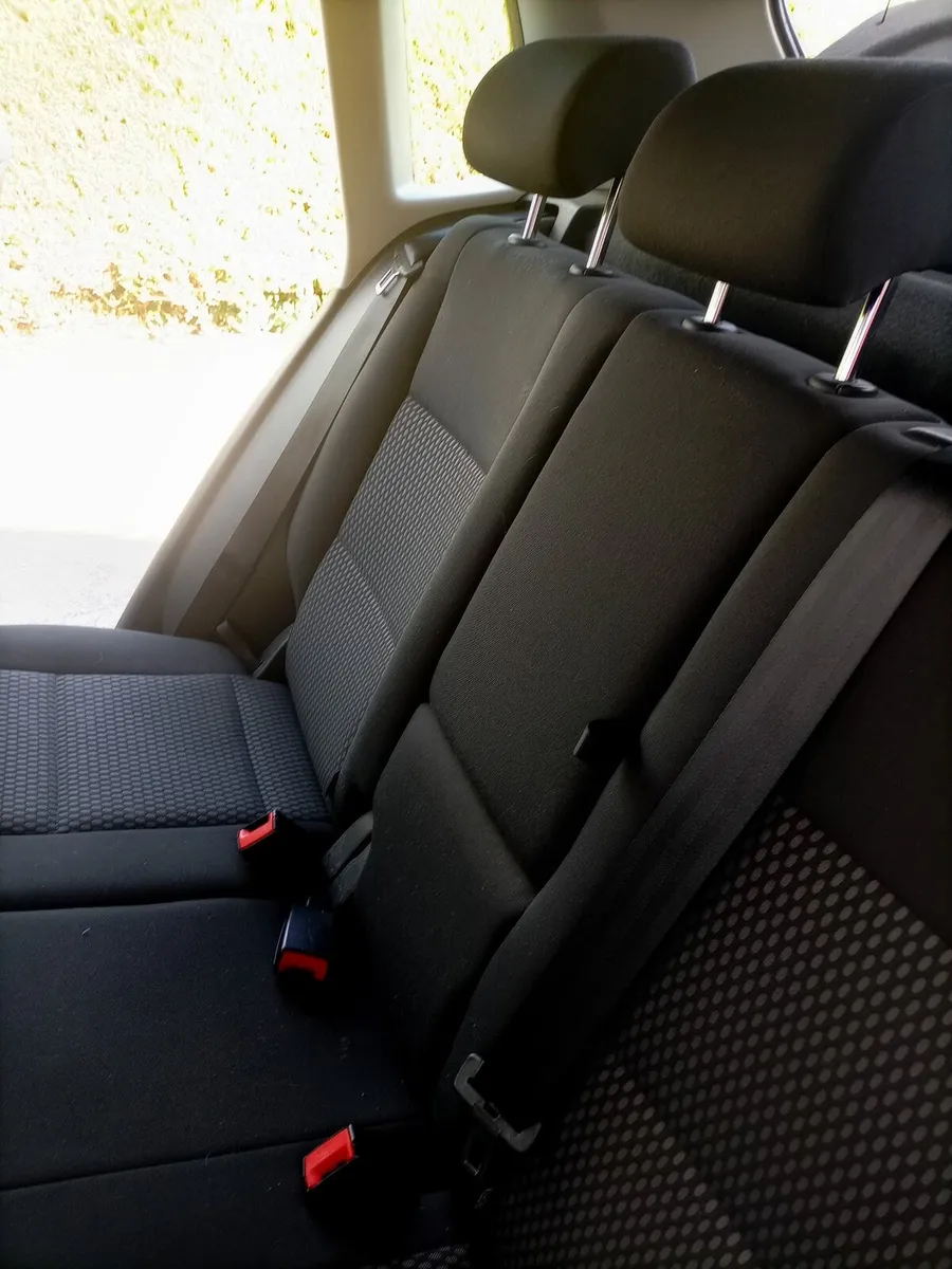 Volkswagen Tiguan 2011 - Image 4