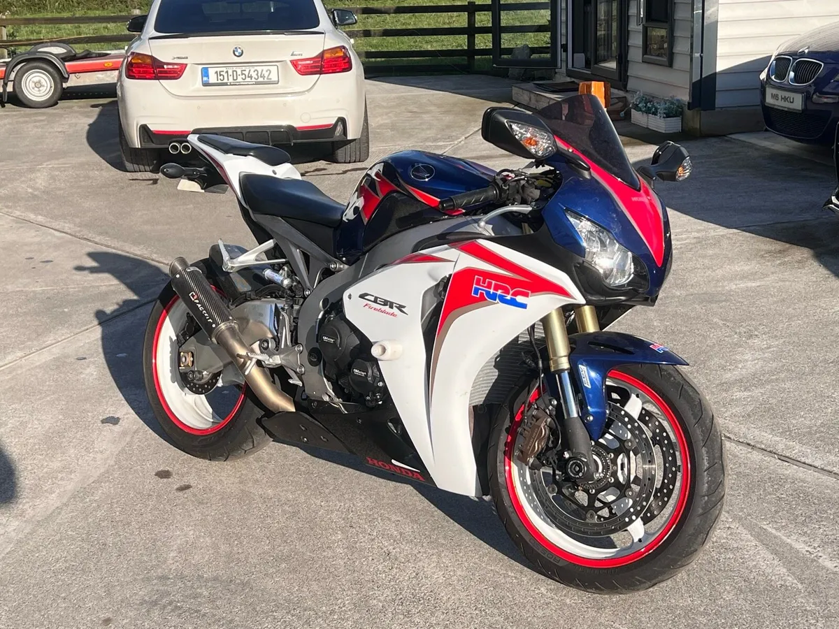 2011 Honda CBR1000RR Fireblade - Image 1
