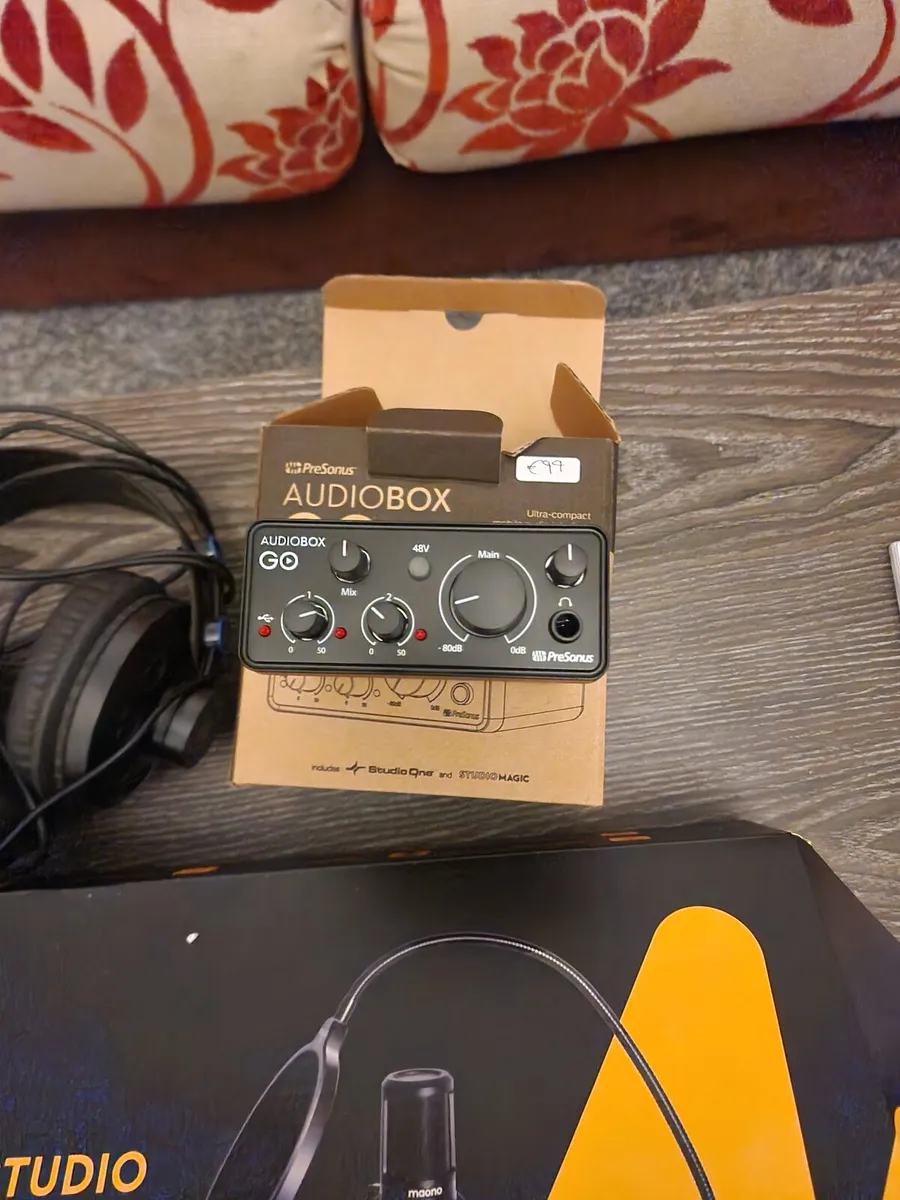 Headset  aufio box and condenser studio microphone - Image 3