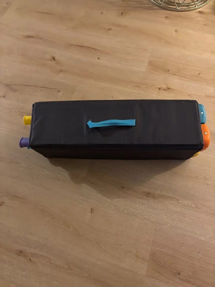 Travel Cot - Image 2