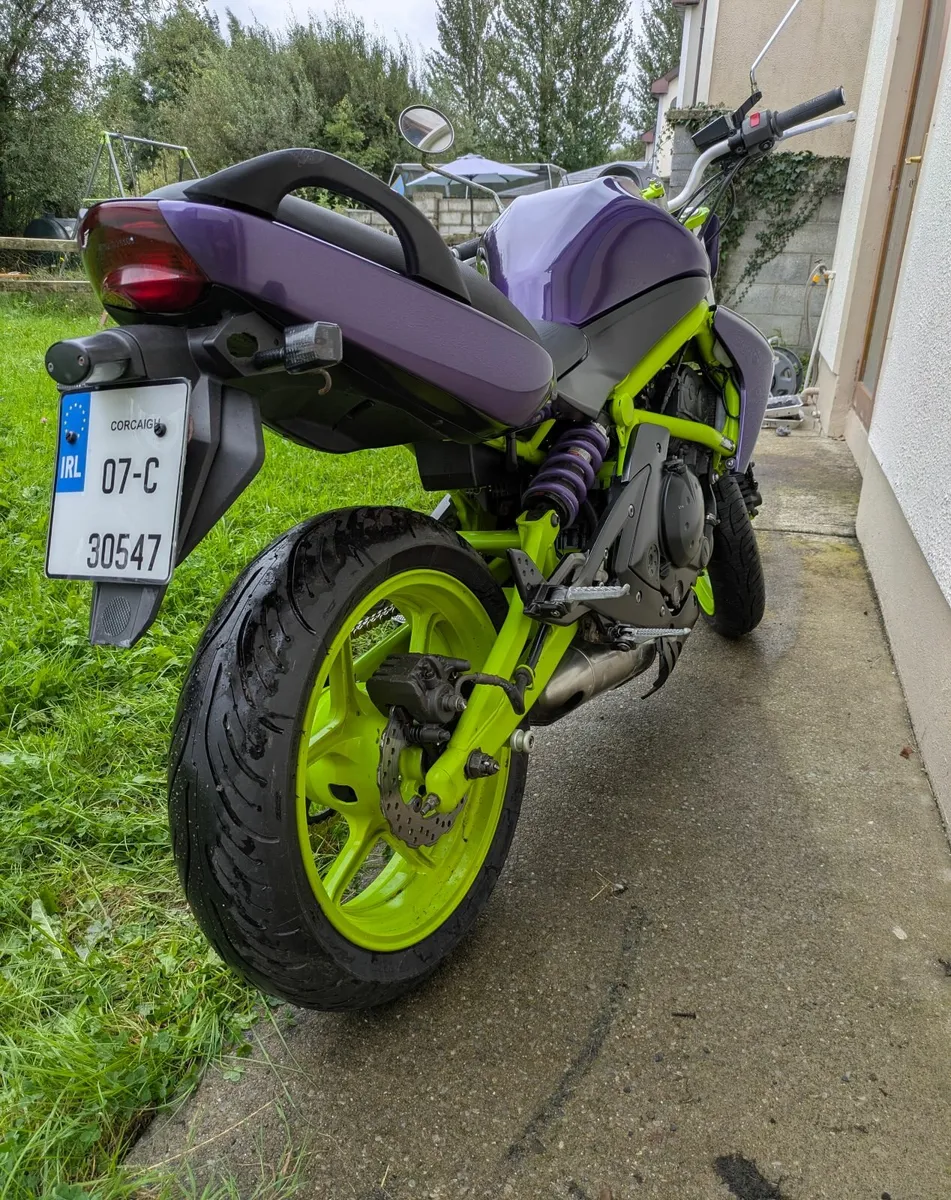 Kawasaki ER-6n - Image 4