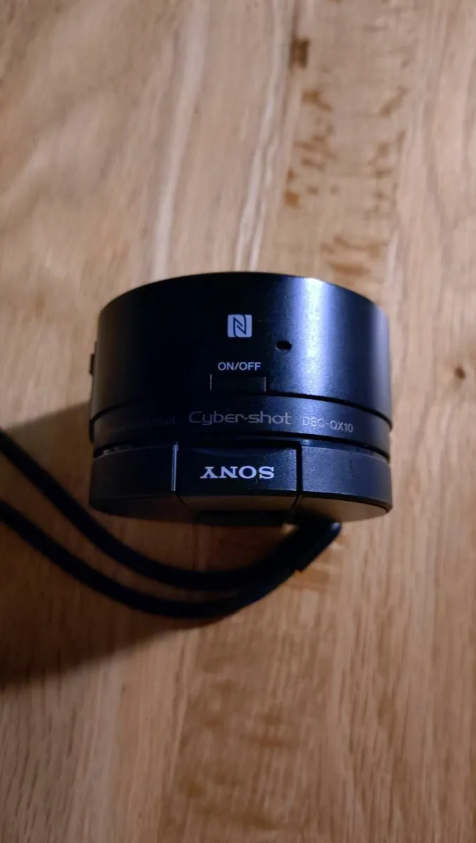 Sony Cybershot DSC QX10 Camera - Image 2