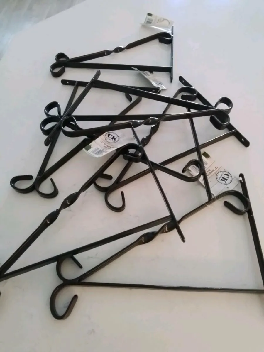 6 hanging basket brackets