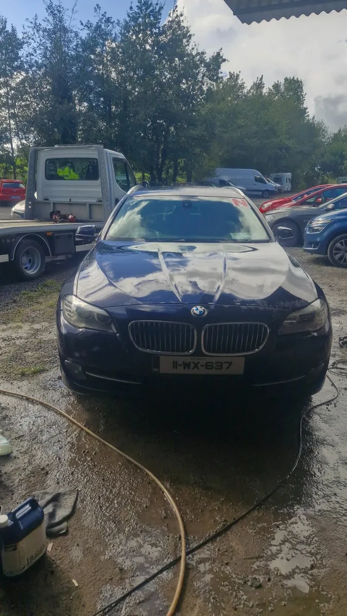 BMW 5-Series 2011 - Image 3
