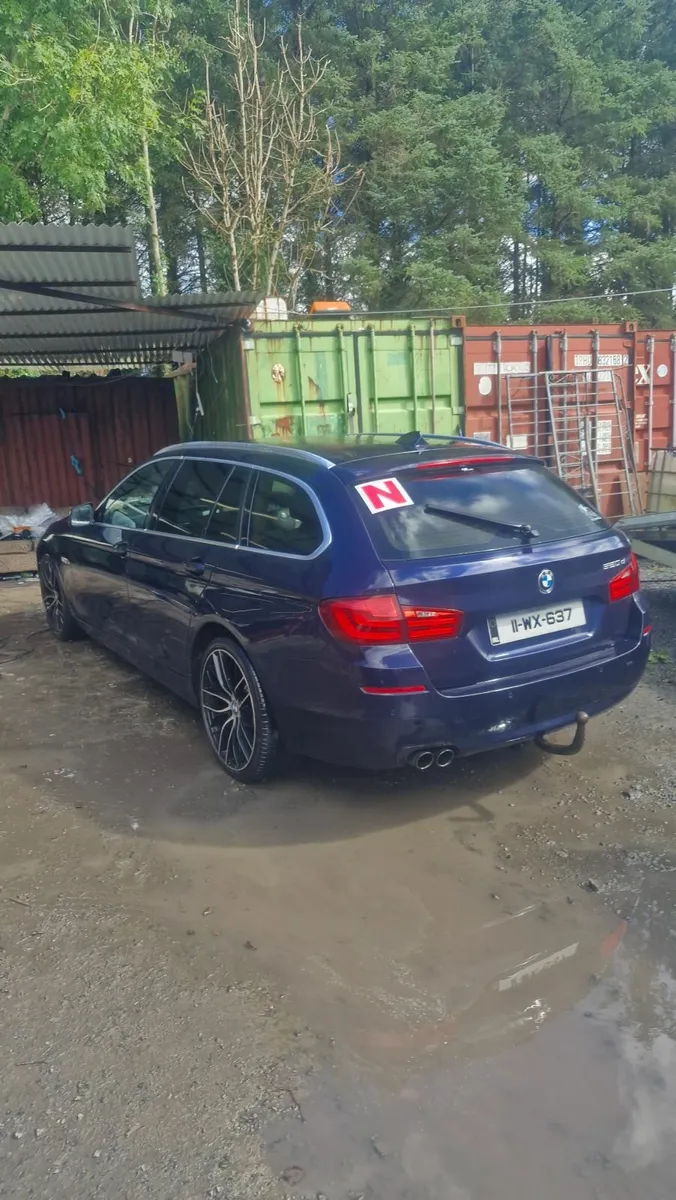 BMW 5-Series 2011 - Image 1
