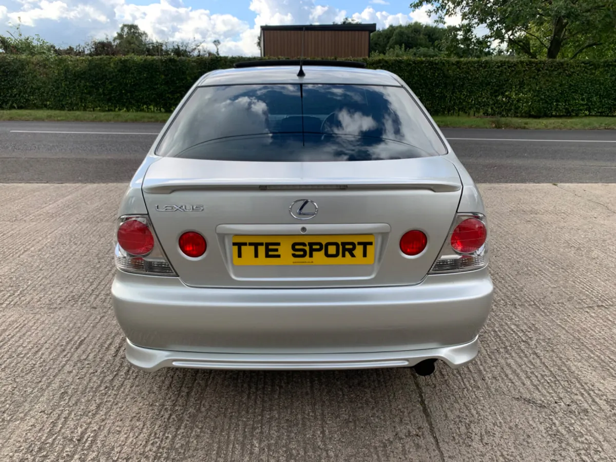 2002 LEXUS IS200 TTE SPORT | LSD | SUNROOF - Image 4