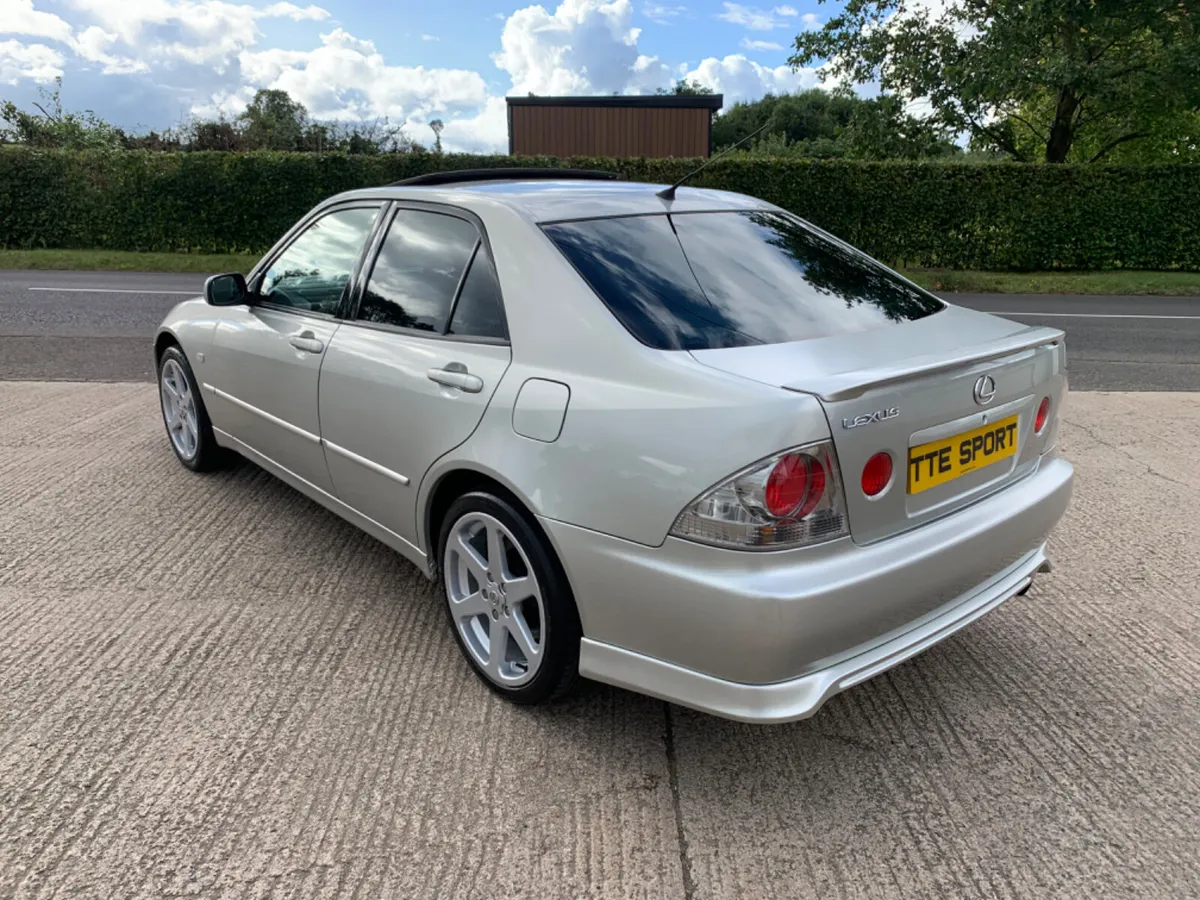 2002 LEXUS IS200 TTE SPORT | LSD | SUNROOF - Image 3