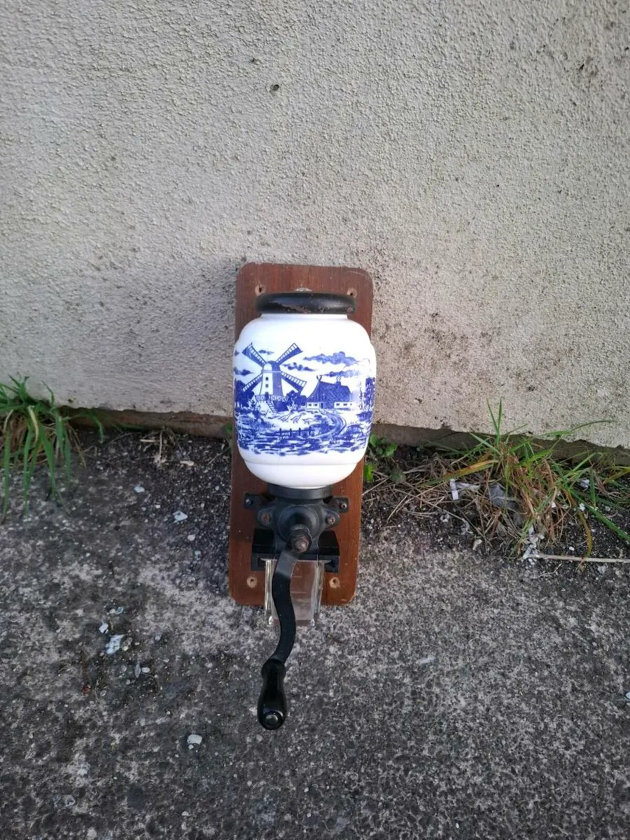 Wall coffee grinder postage possible