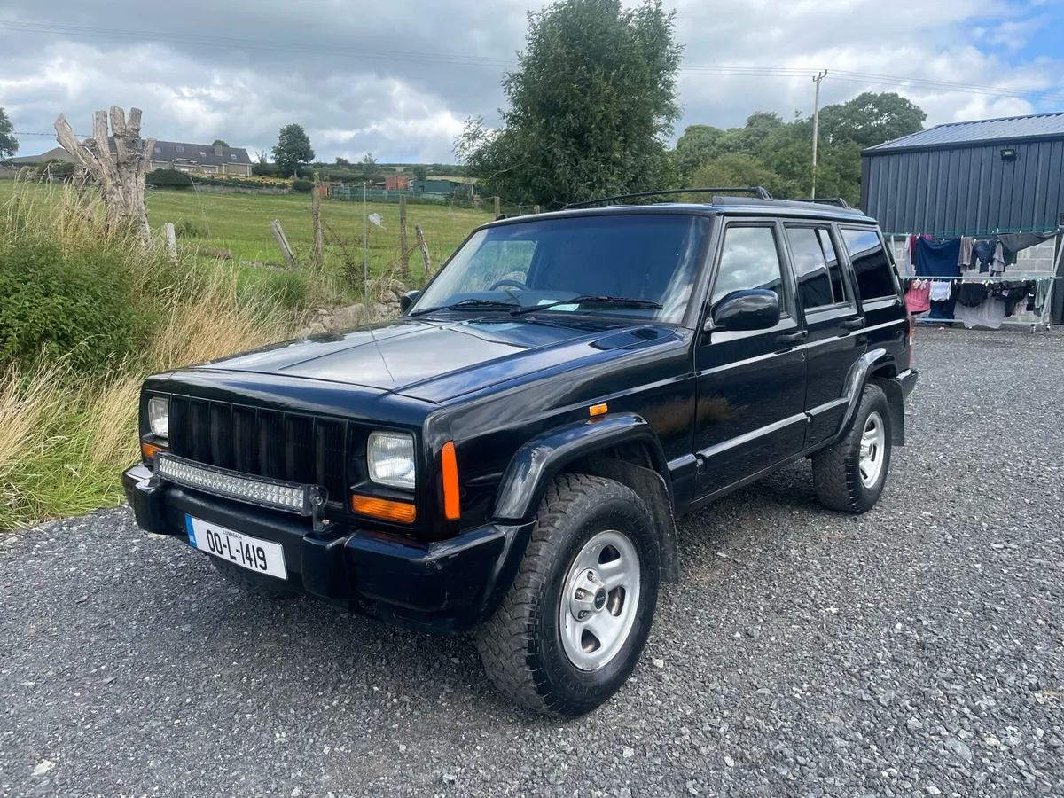 Jeep Cherokee - Image 2
