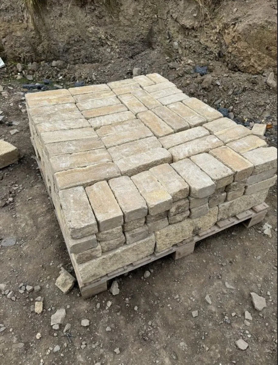Roadstone Hallmark blocks - Image 2